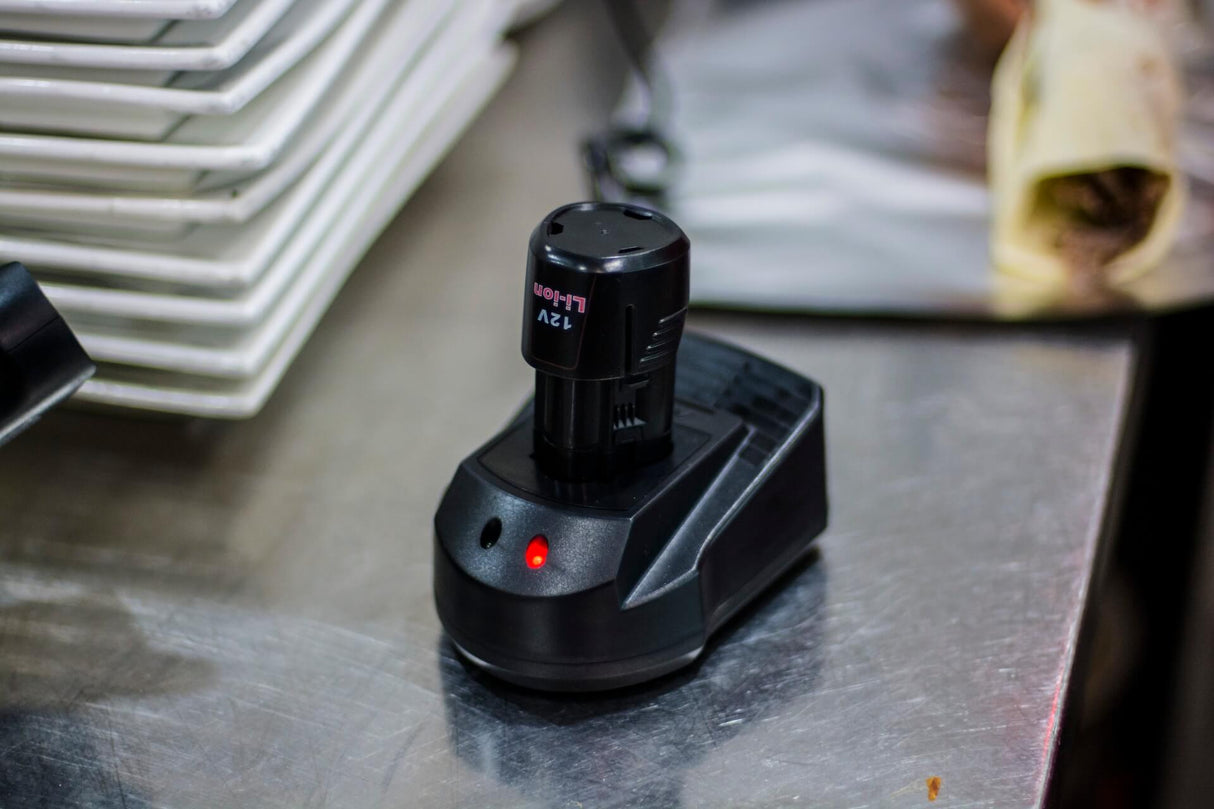 Empire Cordless Electric Kebab Shawarma Gyro Knife Slicer with Charger and 2 x Batteries - EMP-CKEBSLI Doner Kebab Slicer Knife Empire