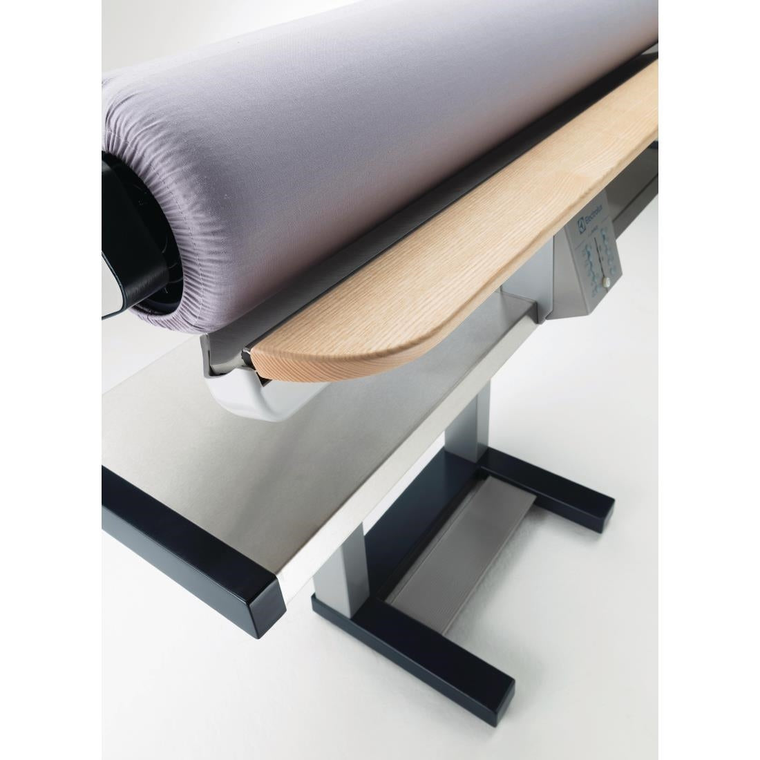 Electrolux myPRO Ironer - CW410 Electrolux