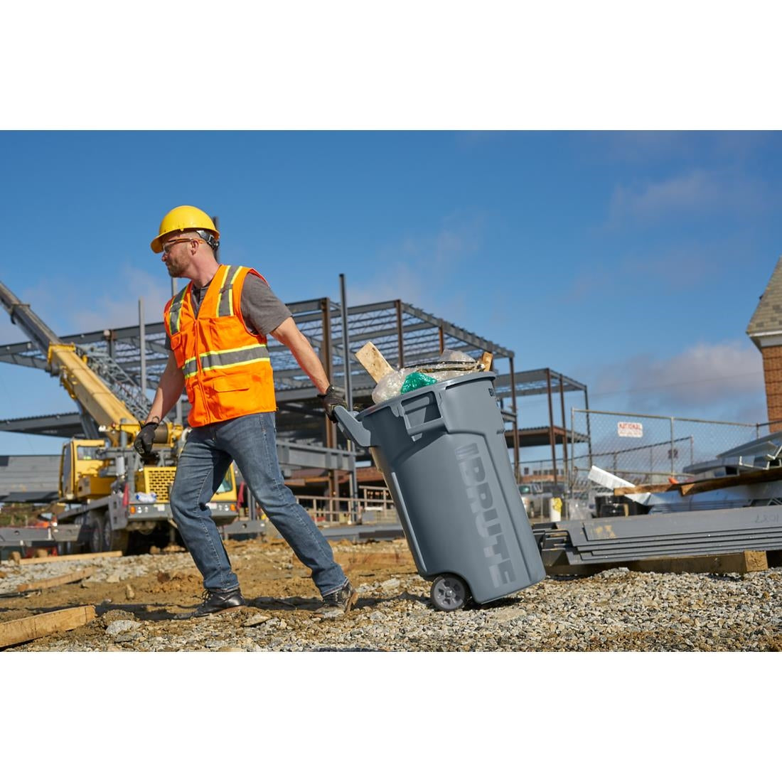 Rubbermaid Wheeled Brute Recycling Bin Grey 167L - CX982 Brute