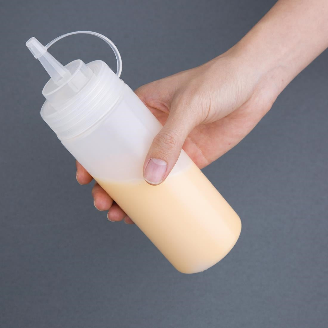 Nisbets Essentials Squeeze Sauce Bottles 12oz (Pack of 6) - DA113 Nisbets Essentials