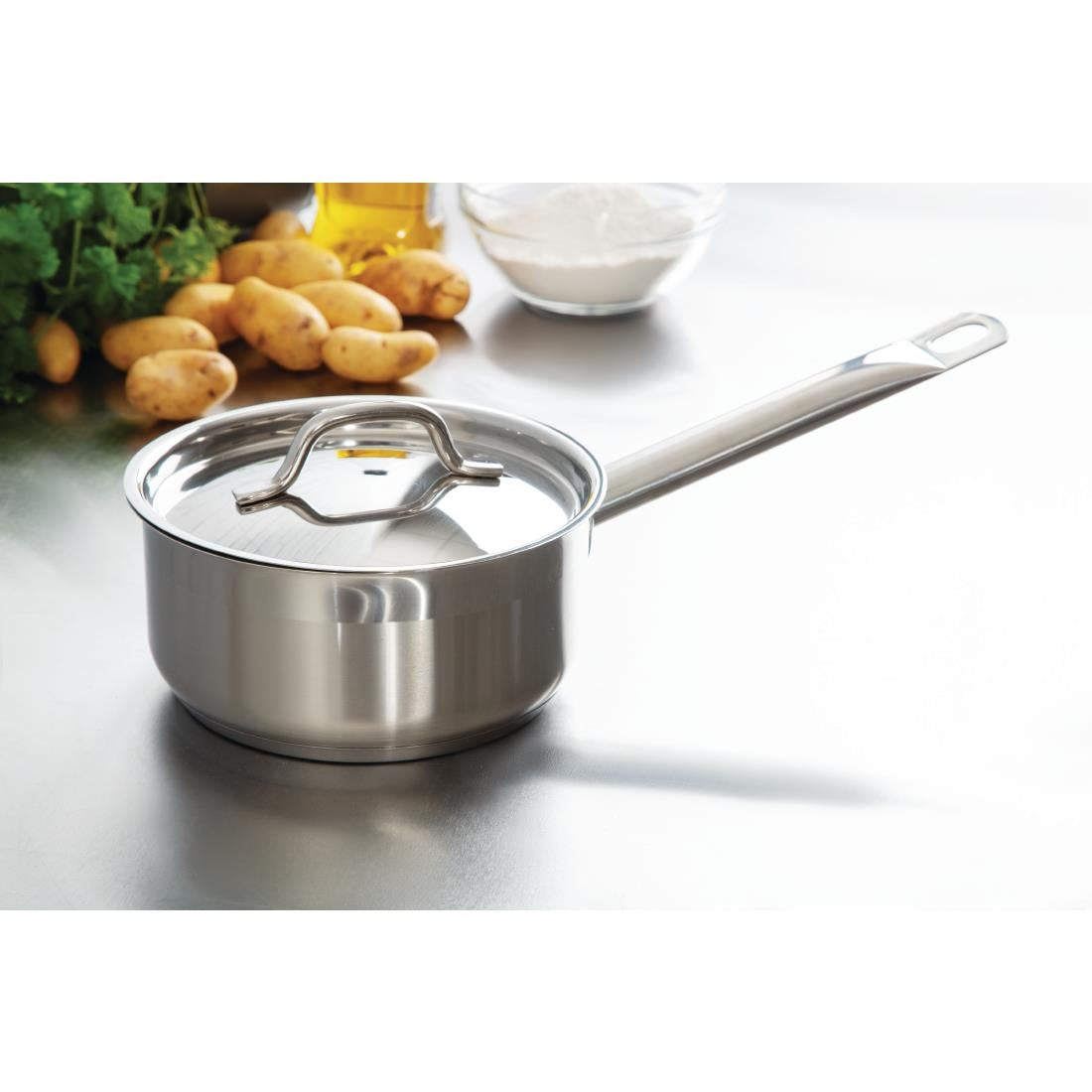 Nisbets Essentials Stainless Steel Saucepan With Lid 16cm - DF670 Nisbets Essentials