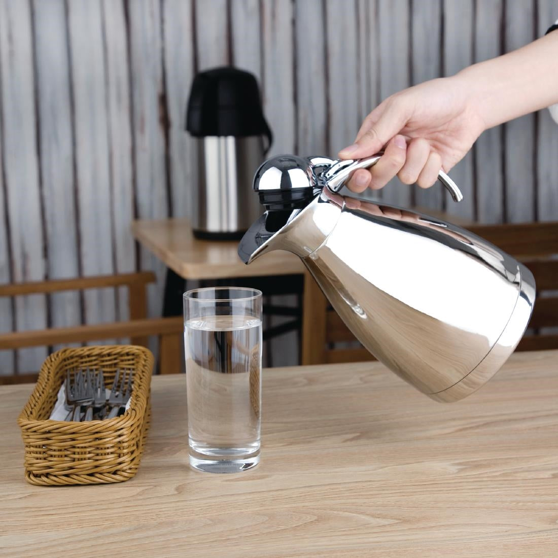 Olympia Vacuum Jug Polished 1Ltr - DL167 Olympia