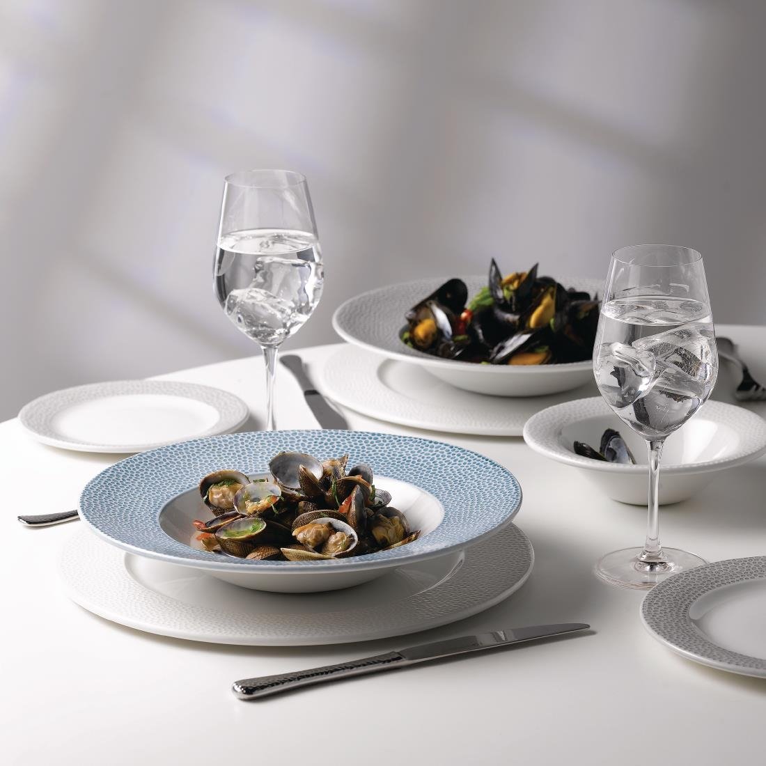 Churchill Isla Wide Rim Bowl Ocean Blue 280mm (Pack of 12) - DY870 Bowls Churchill