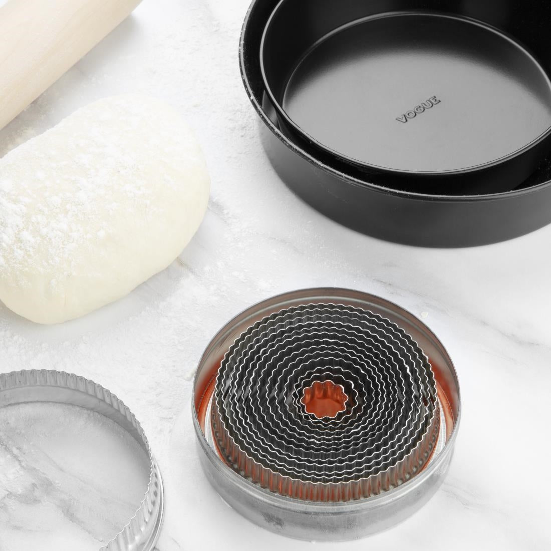 Vogue Round Fluted Pastry Cutter Set (Pack of 11) - E019 Vogue