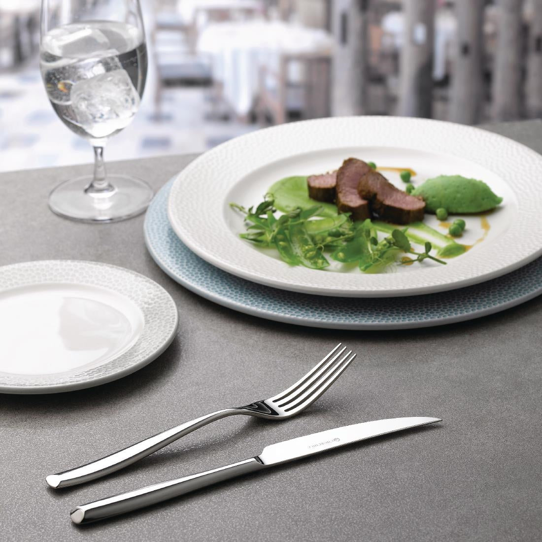 Churchill Isla Footed Plate White 276mm (Pack of 12) - DY832 Plates Churchill