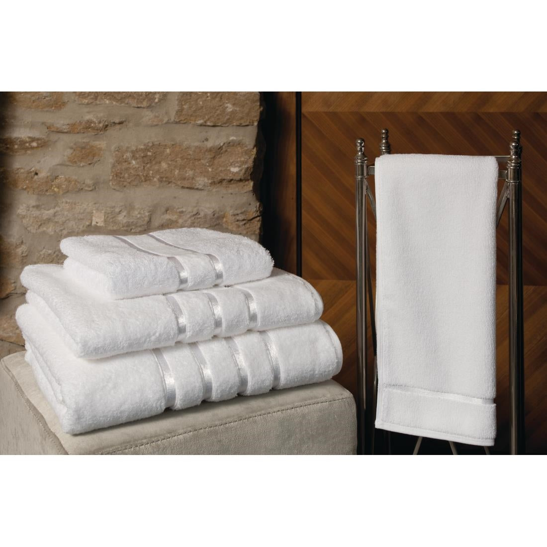 Mitre Heritage Hampton Hand Towel - GW307 Mitre Heritage