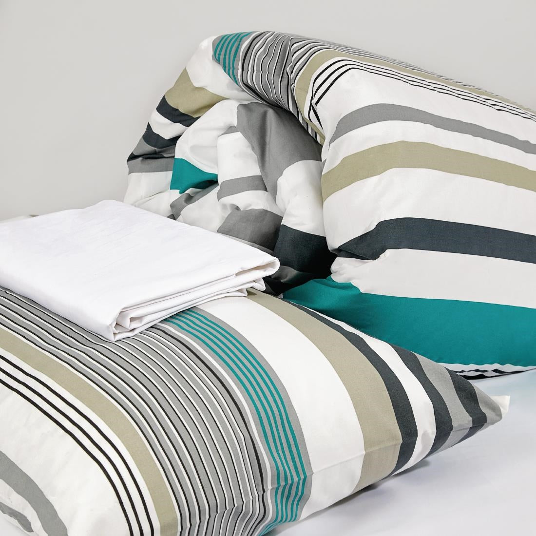 Mitre Essentials Madison Bedding Set Teal Single - HD138 Mitre Essentials
