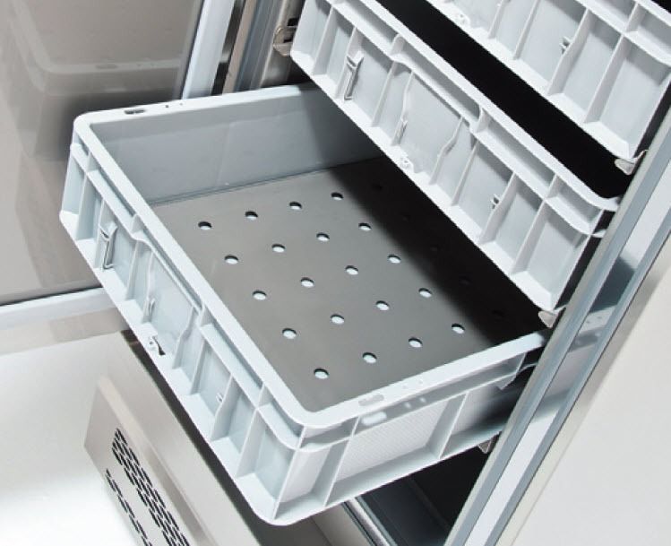 Coreco AP-1002 Double Door Refrigerated Fish Storage Cabinet 1330 Litres - AP-1002 Fish Fridges Coreco