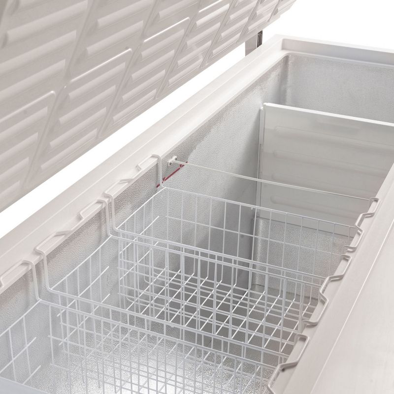 Tefcold Solid Lid Chest Freezer White SS Lid - GM200SS Chest Freezers Tefcold