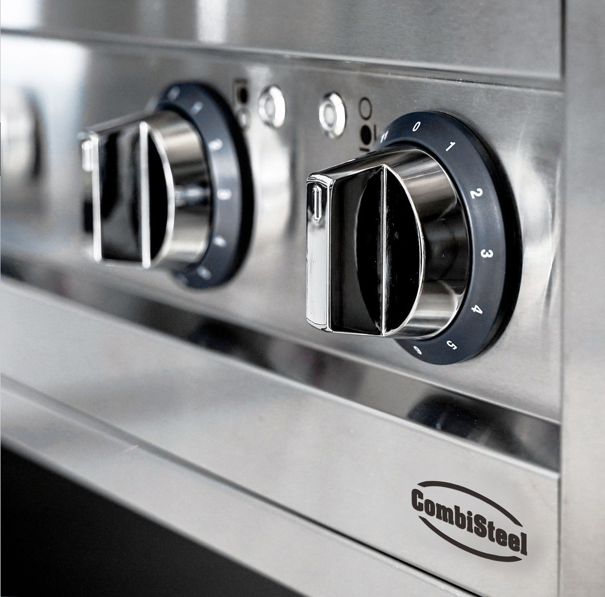Combisteel Entry 700 Induction Stove 4 Hobs Electric Range | 7545.0010 Induction Hobs Combisteel