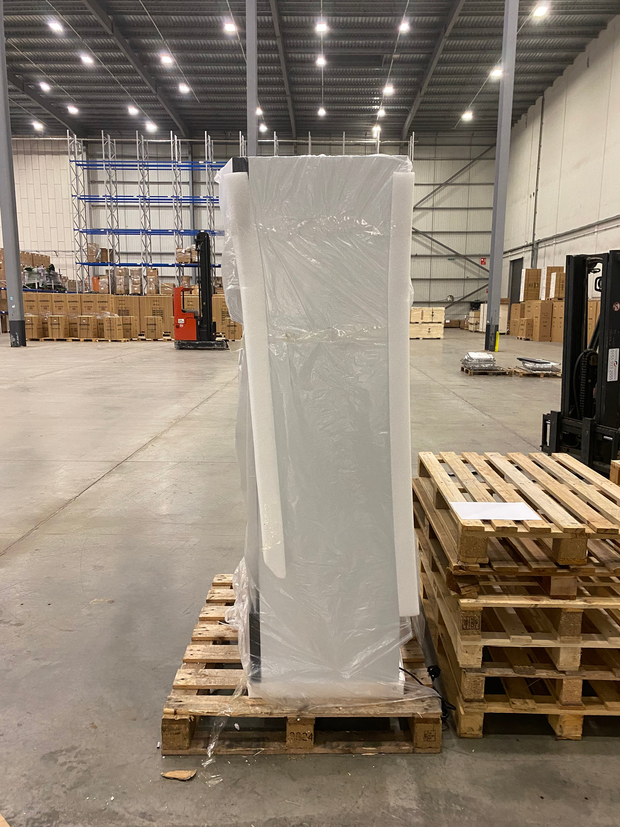 Empire Double Door Display Cooler Sliding – B Energy Rated Commercial Fridge with Merchandising Canopy | CL-690B - Graded Item
