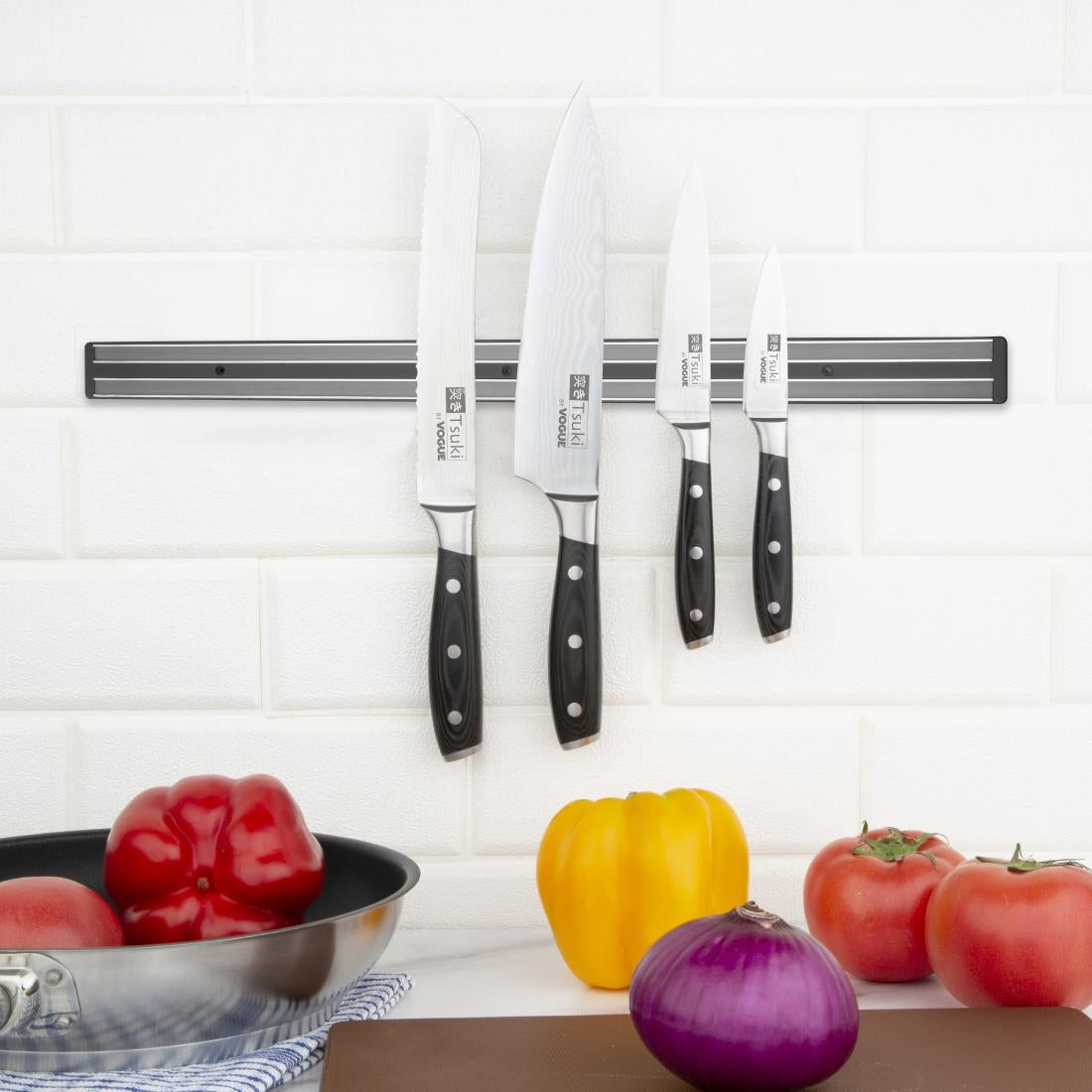 Vogue Magnetic Knife Rack Large - D722  Vogue   