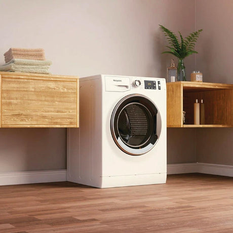 Hotpoint ActiveCare Washing Machine NM11 1045 WC A - DC974 Commercial Washing Machines Hotpoint