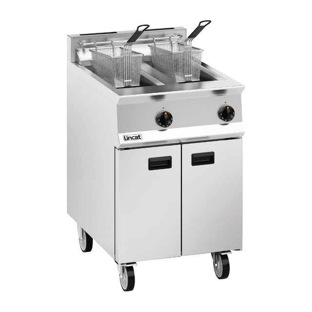 Lincat Opus 800 Twin Tank Twin Basket Free Standing Propane Gas Fryer OG8111 - DM538-P Freestanding Gas Fyers Lincat