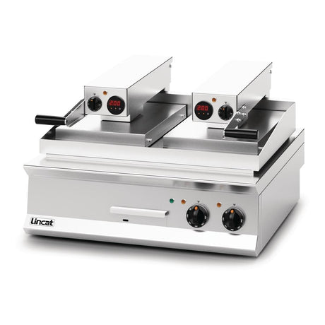 Lincat Opus 800 Ribbed Clam Griddle OE8210/R - DM556  Lincat   
