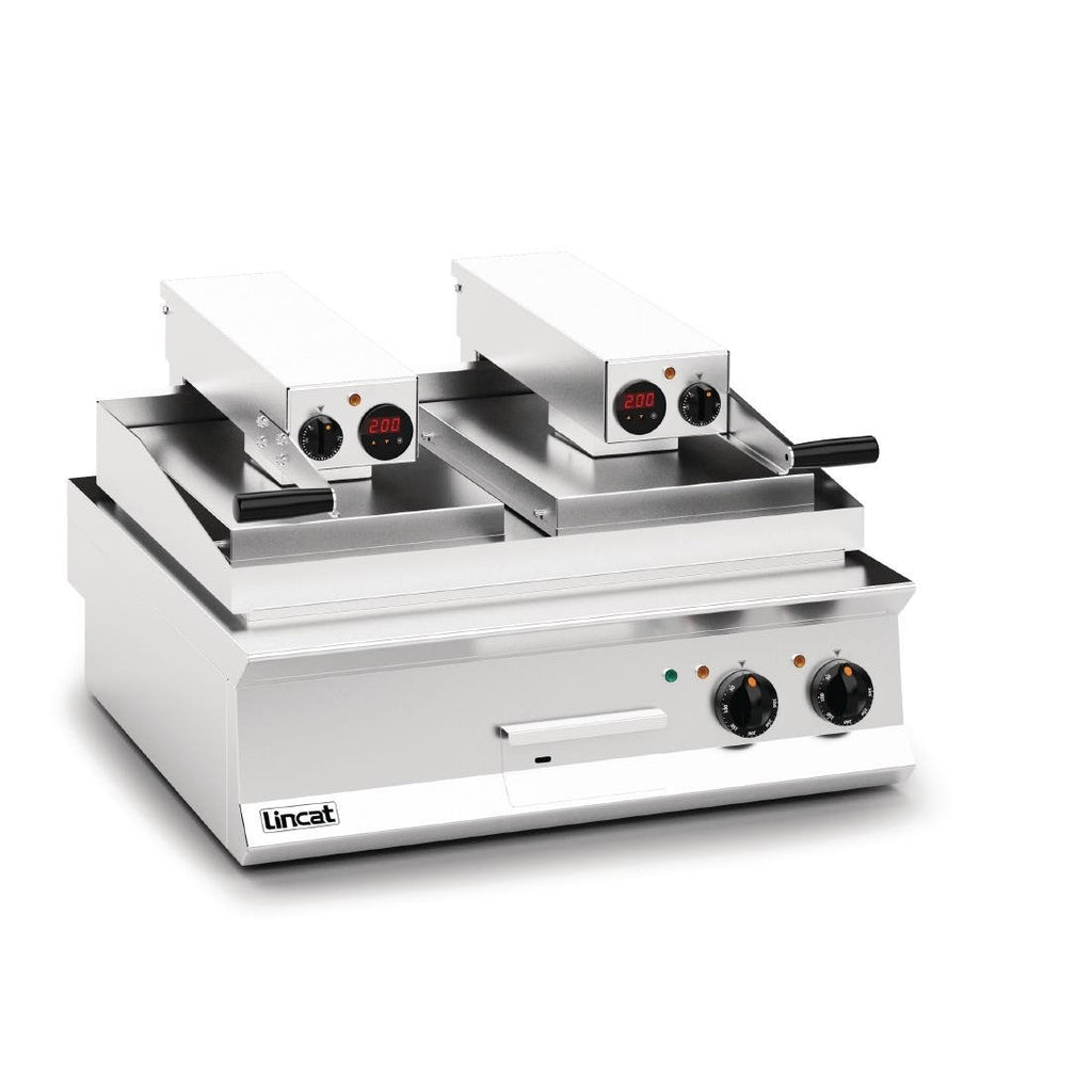 Lincat Opus 800 Ribbed Clam Griddle OE8210/R - DM556  Lincat   