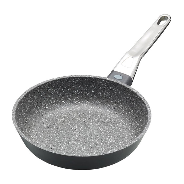 MasterClass Cast Aluminium Non-Stick Frying Pan 20cm - DX379  Master Class   