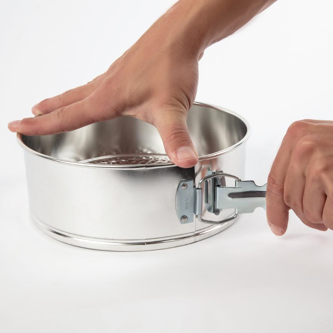 Vogue Spring Form Cake Tin 200mm - E845  Vogue   