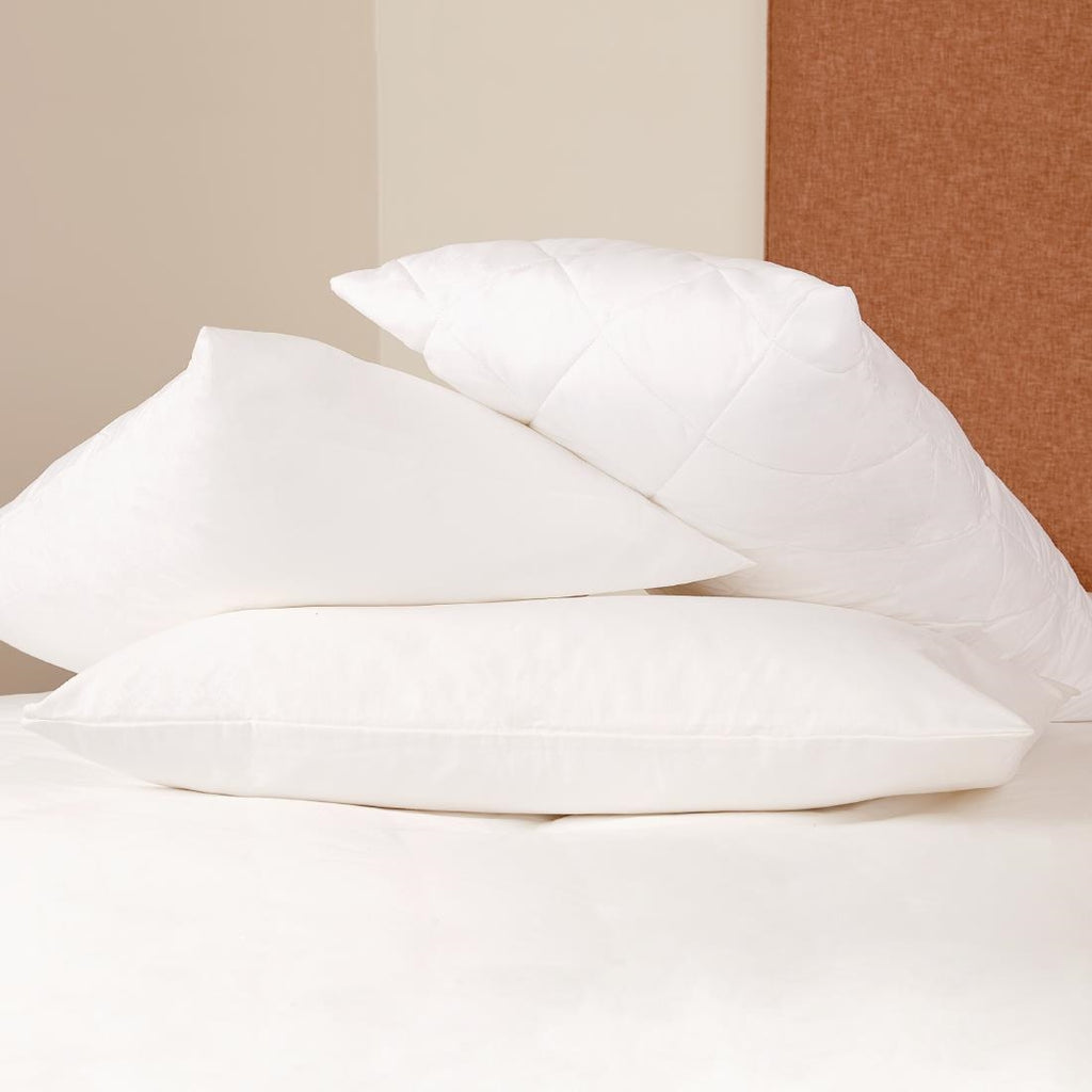 Mitre Comfort Polyzip Pillow Protector - GT799  Mitre Comfort   